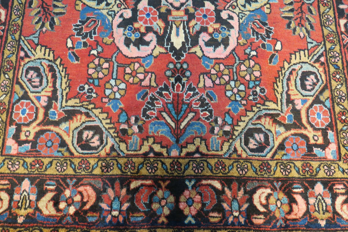 5'3'' x 7'1'' Persian Hamadan Rug