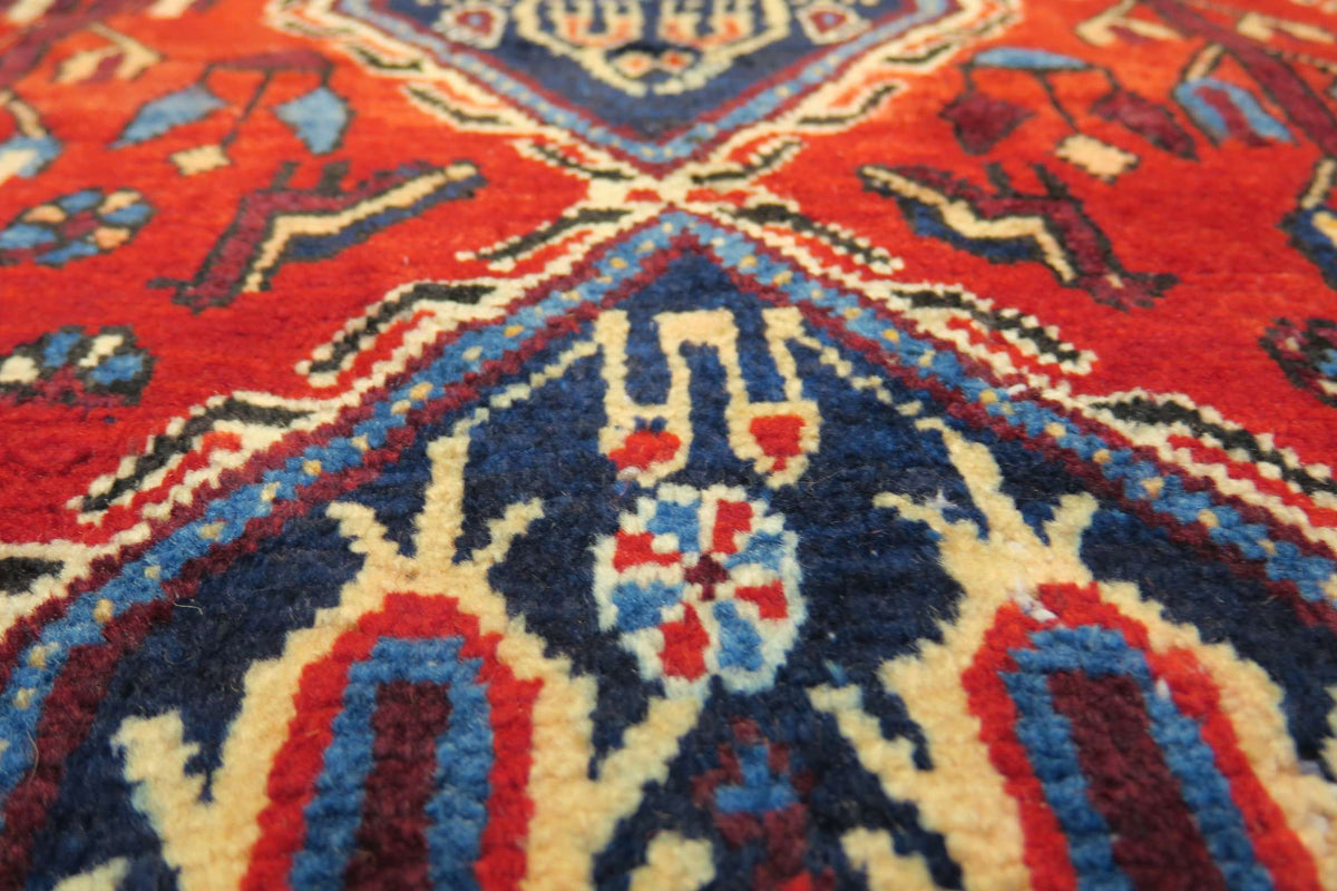4'9'' x 6'8'' Persian Sirjan Rug