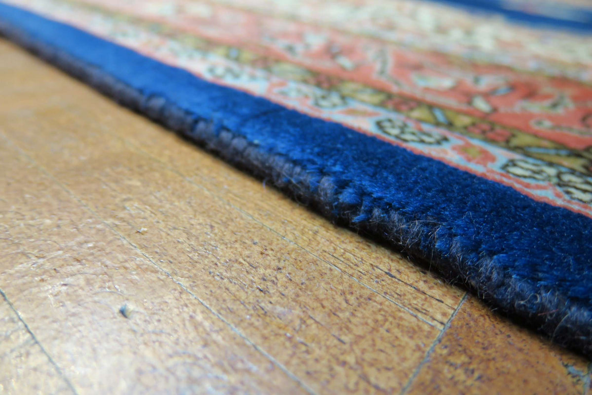 4'3'' x 6'2'' Persian Jozan Rug