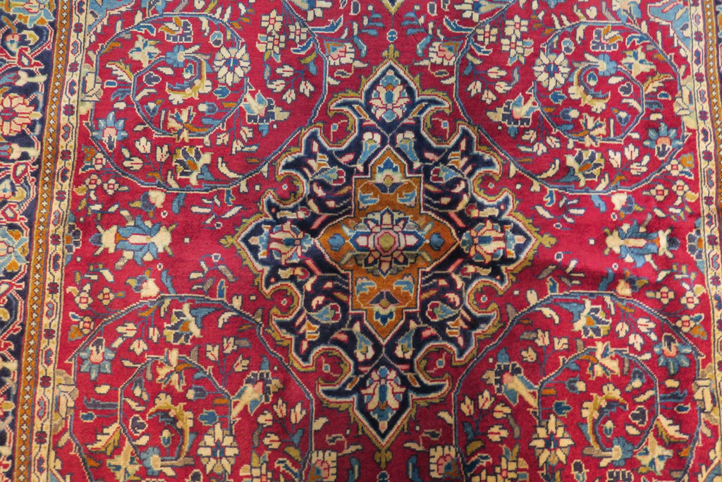 4'5'' x 6'10'' Persian Sarouk Rug