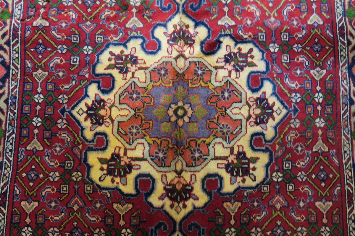3'3'' x 5'0'' Persian Zanjan Rug