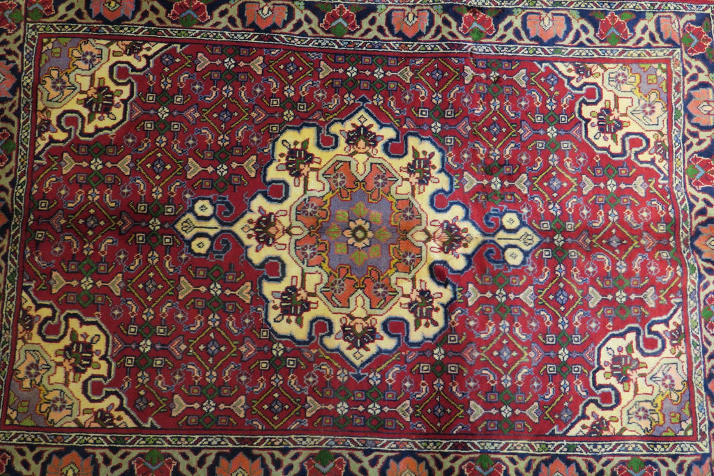 3'3'' x 5'0'' Persian Zanjan Rug