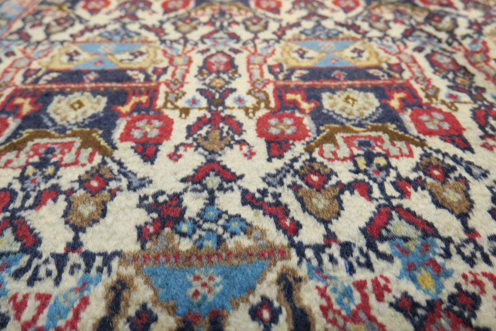 3'1'' x 4'9'' Persian Abadeh Rug
