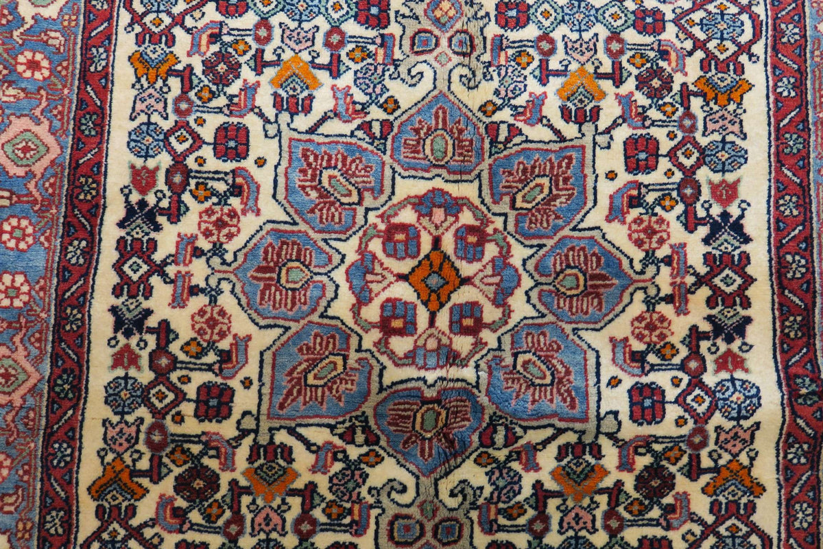 3'3'' x 4'9'' Persian Zanjan Rug