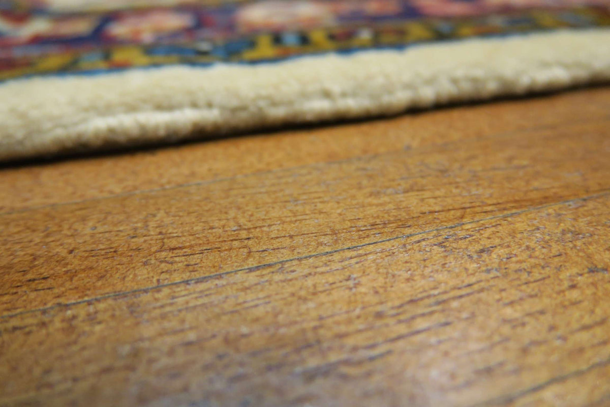 3'5'' x 5'3'' Persian Sarouk Rug