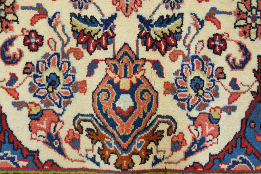 3'5'' x 5'3'' Persian Sarouk Rug