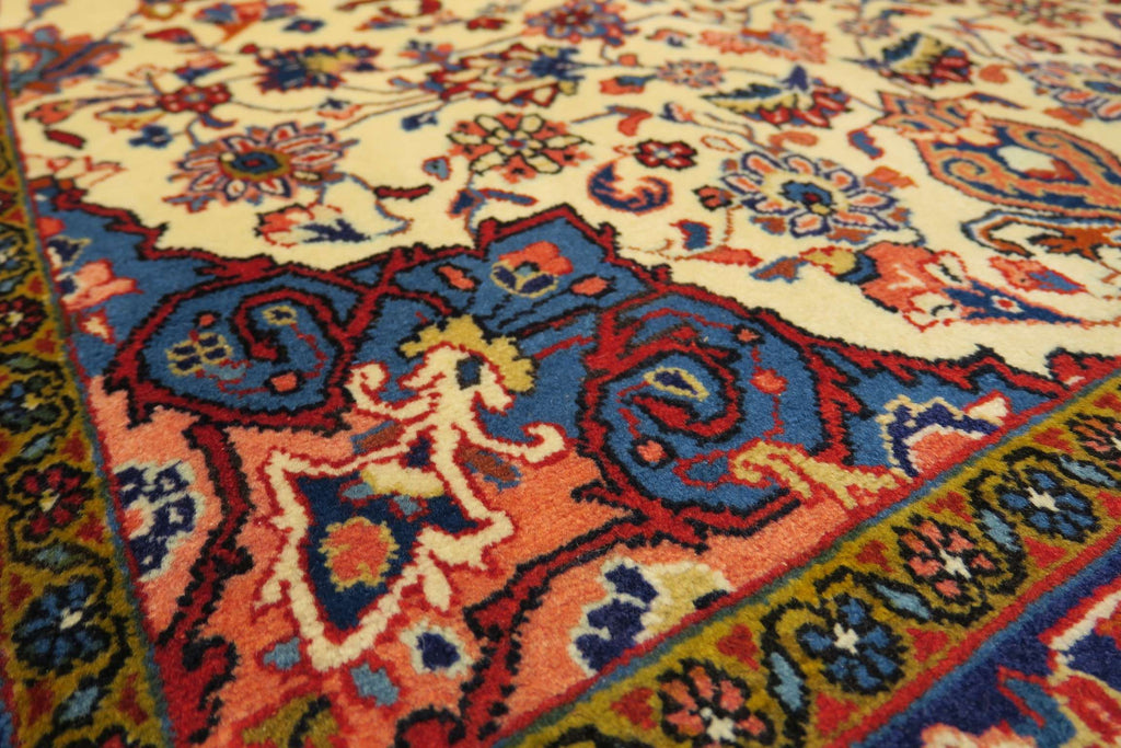 3'5'' x 5'3'' Persian Sarouk Rug