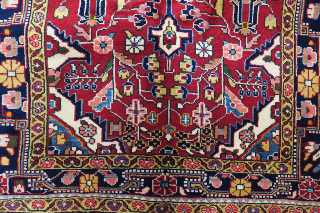 3'3'' x 5'3'' Persian Jozan Rug