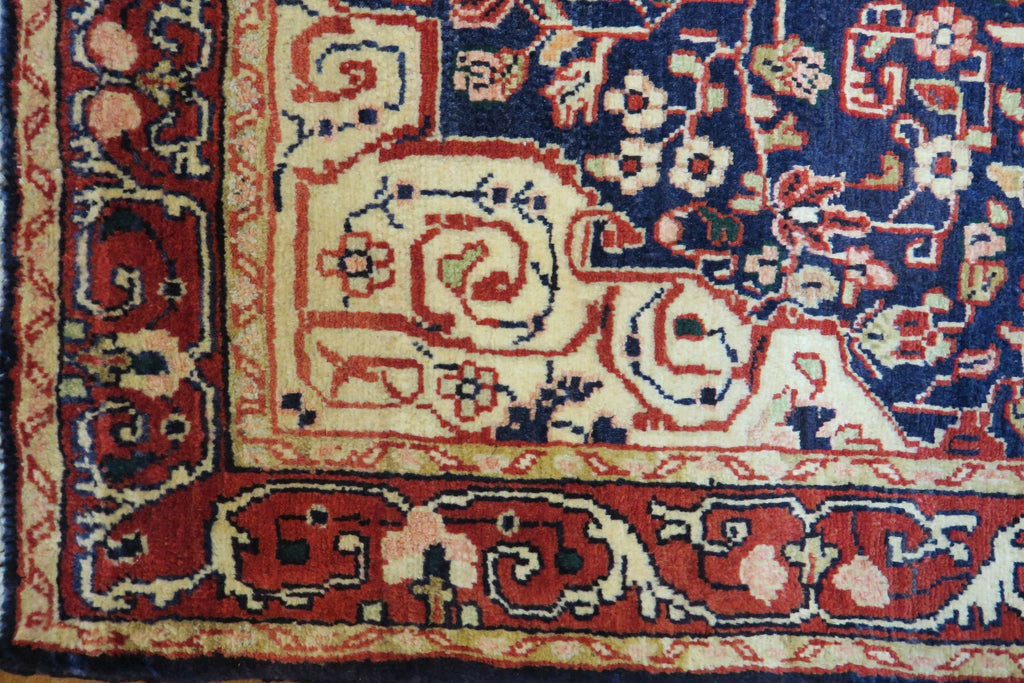 3'3'' x 5'3'' Persian Jozan Rug