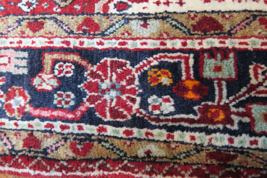 3'7'' x 5'1'' Persian Jozan Rug