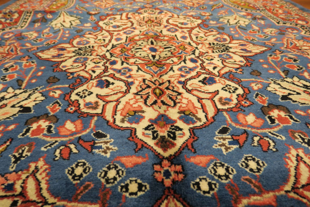3'5'' x 5'1'' Persian Sarouk Rug