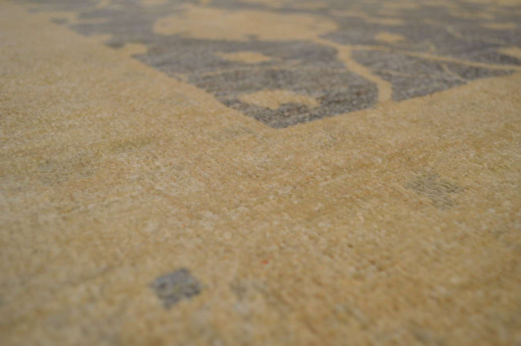 8' 2" x 9' 7" Pakistan Peshawar Rug image 7