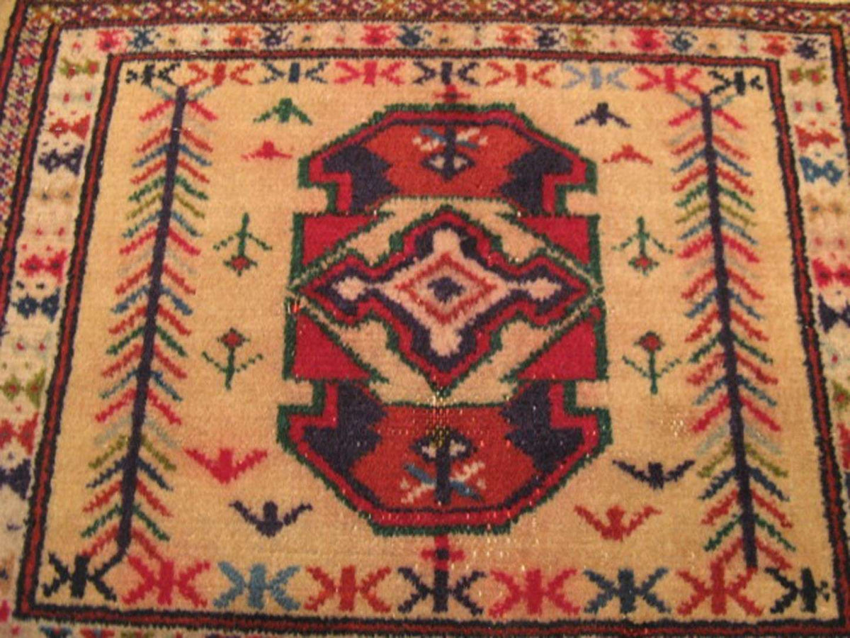 1' 9" x 2' 9" Persian Turkmen Rug image 8