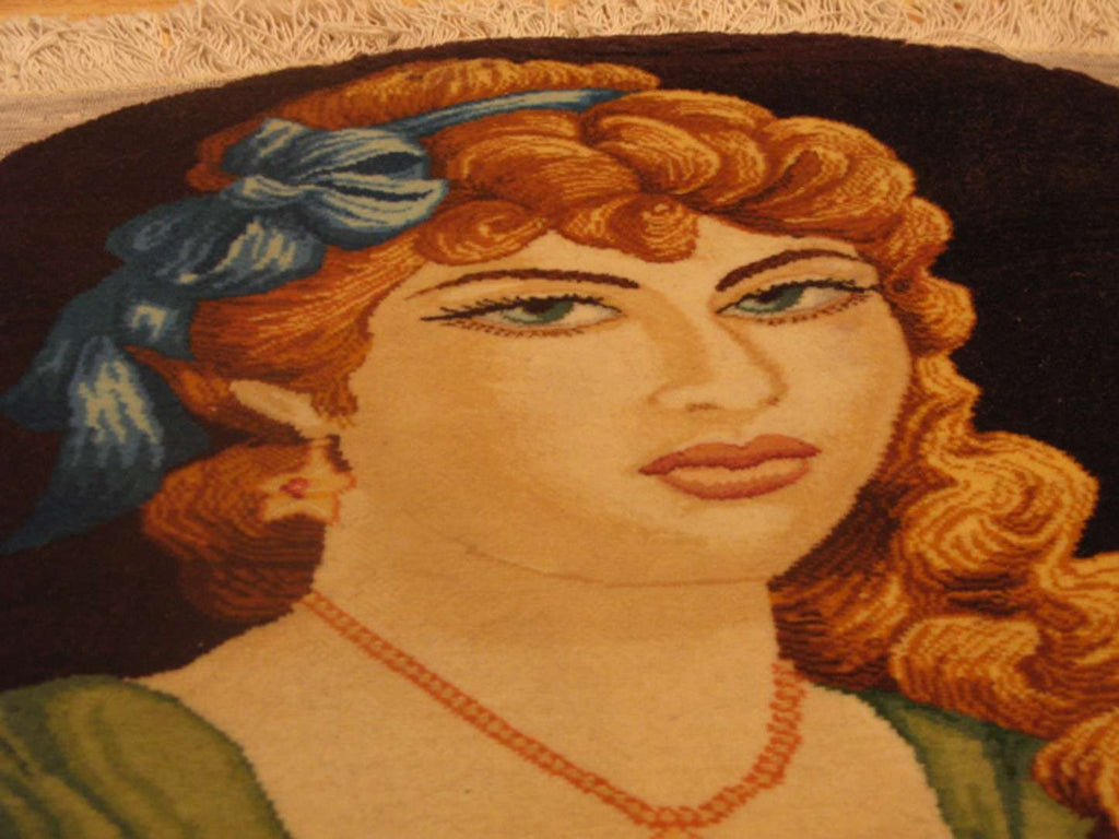 1' 8" x 2' 3" Persian Tebriz Rug image 2