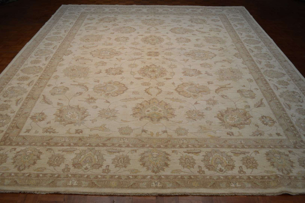 11' 6" x 14' 8" Pakistan Peshawar Rug image 1