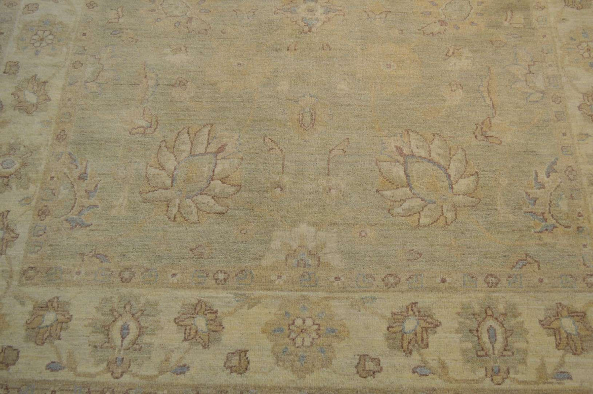 6' 0" x 8' 9" Pakistan Peshawar Rug image 8