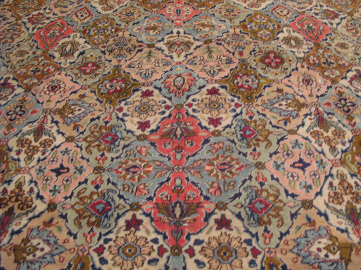 10' 0" x 13' 6" Persian Kirman Rug image 2