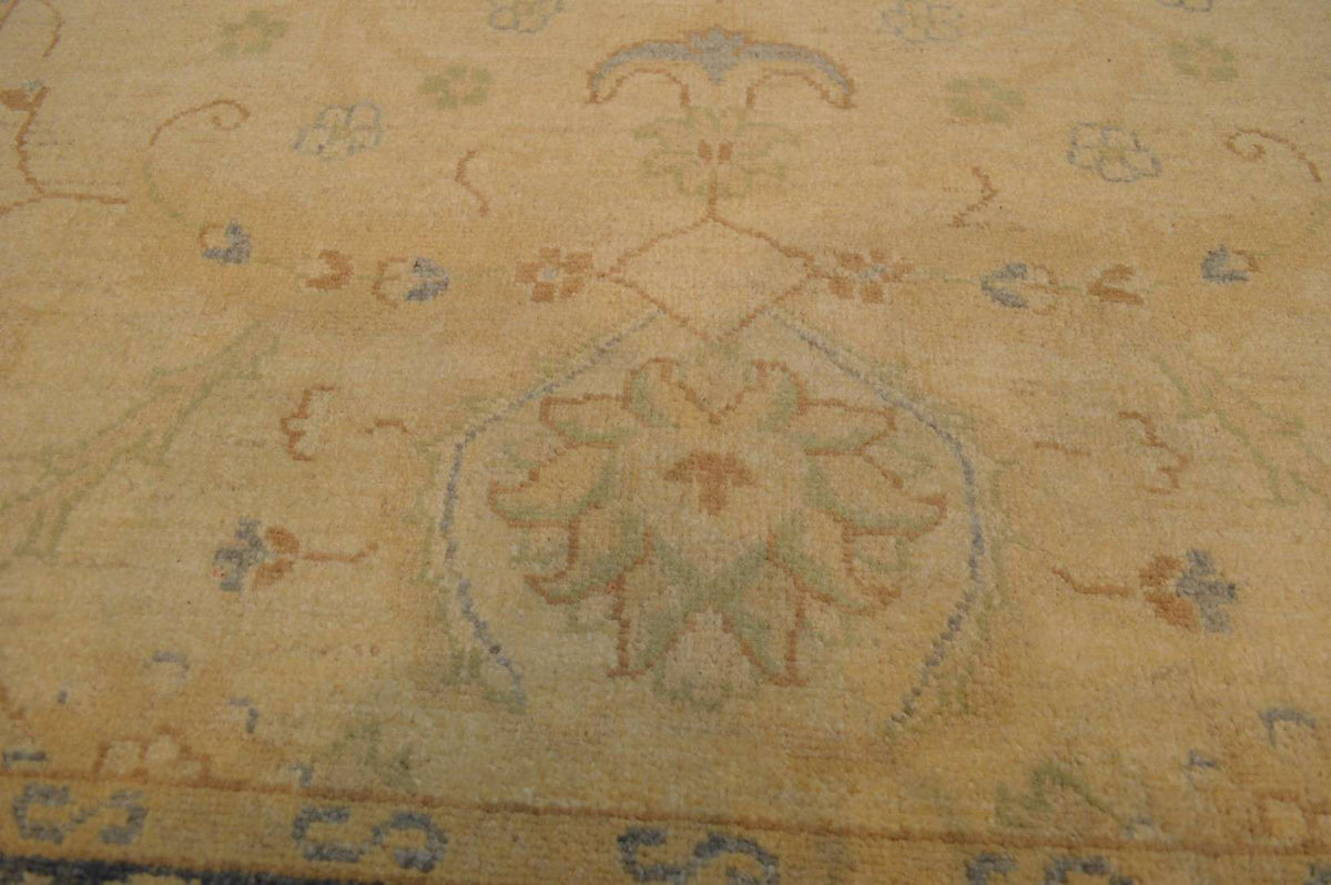 4' 0" x 5' 9" Pakistan Peshawar Rug image 2