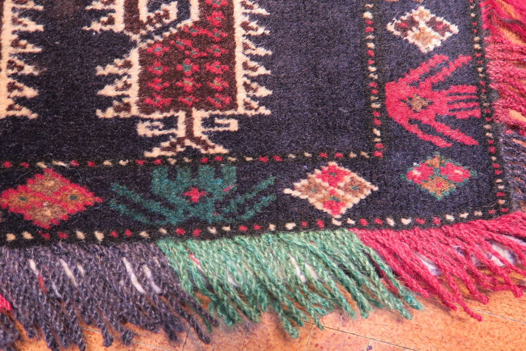 1'8'' x 2'8'' Persian Balooch Rug image 9