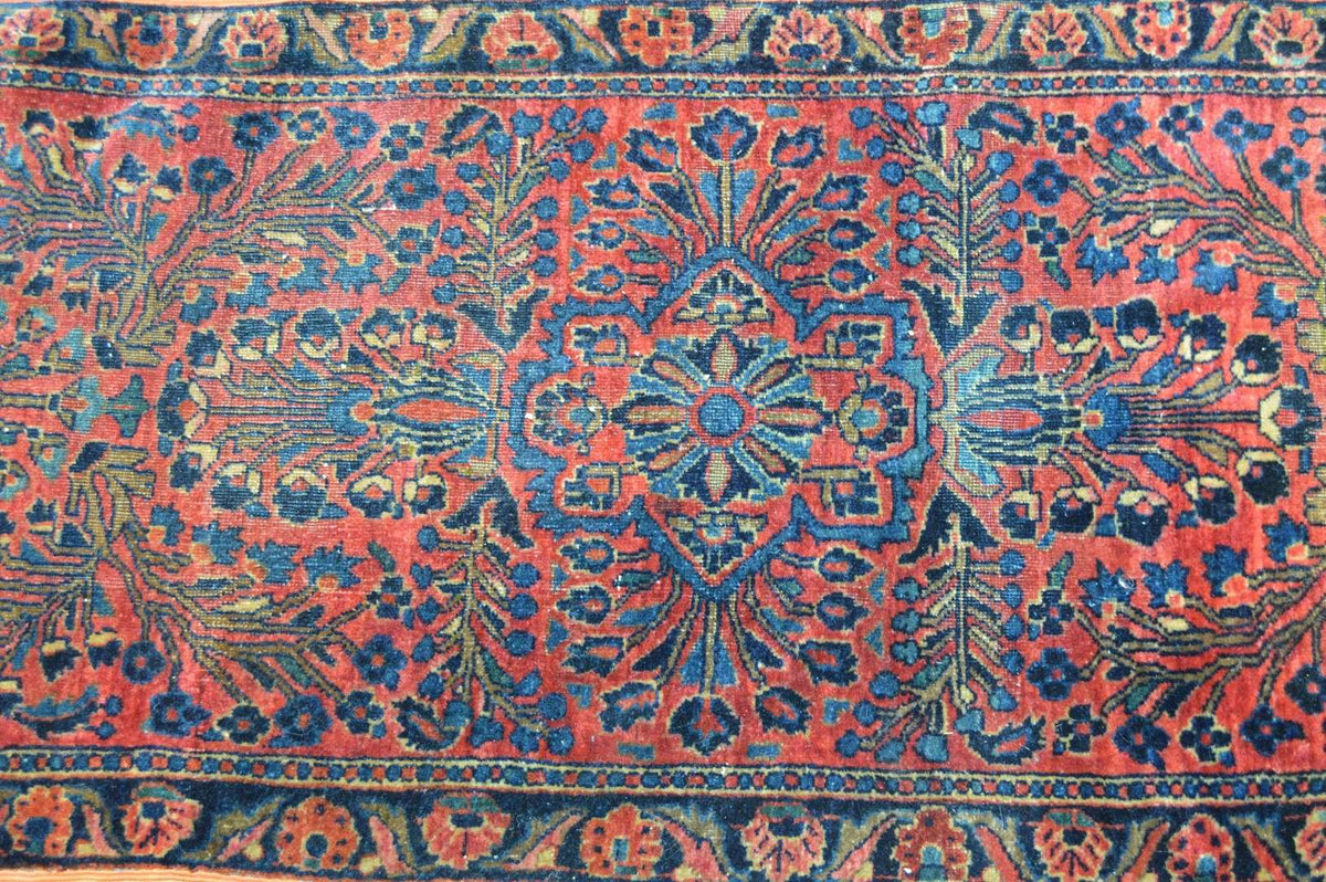 1' 9" x 4' 0" Persian Sarouk Rug image 4
