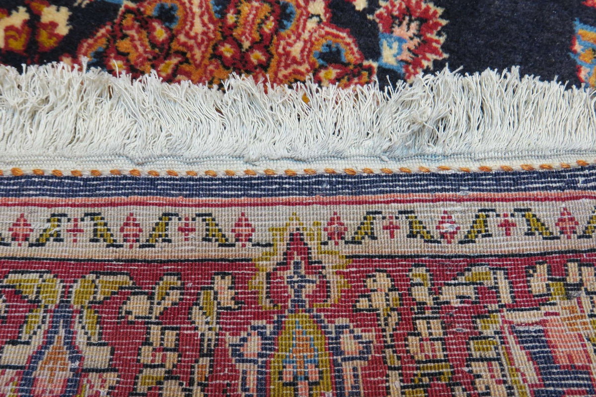 2'2'' x 5'6'' Persian Arak Rug image 10