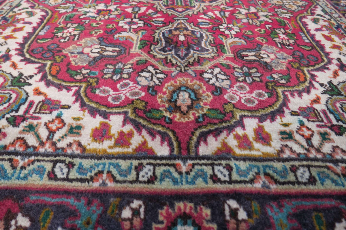 3'4'' x 4'9'' Persian Tabriz Rug image 8