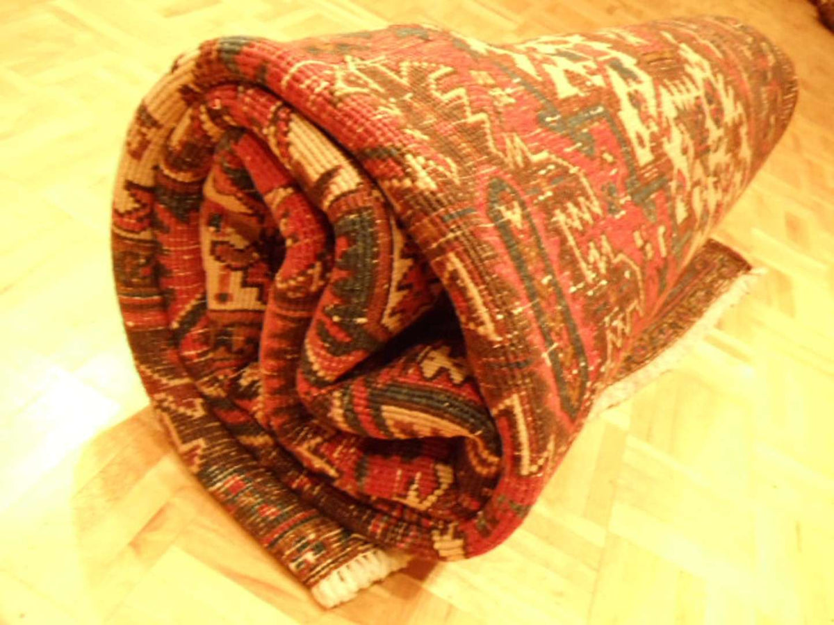 6' 9" x 8' 1" Persian Heriz Rug image 11