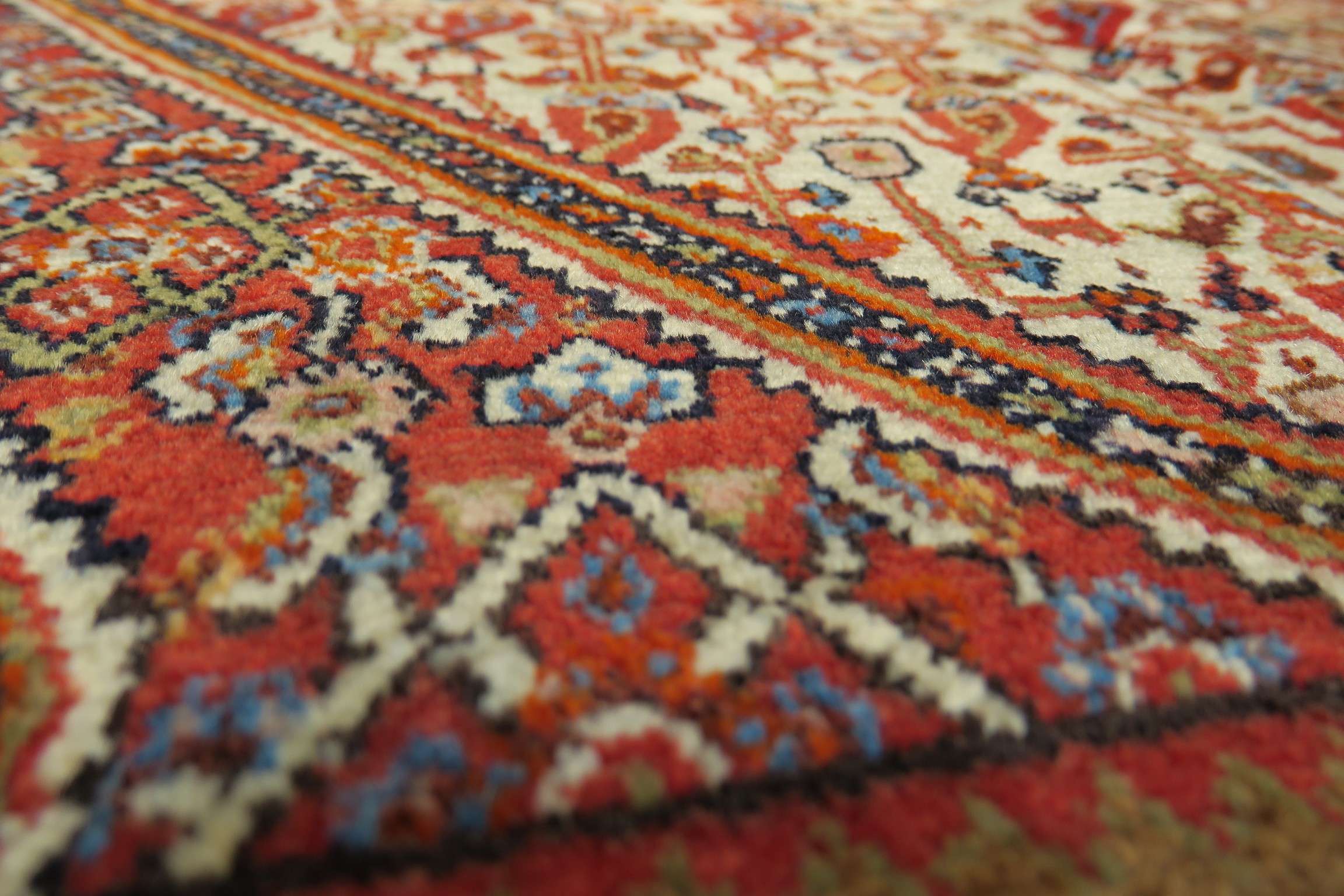 3'6'' x 5'4'' Persian Jozan Rug - Image 3