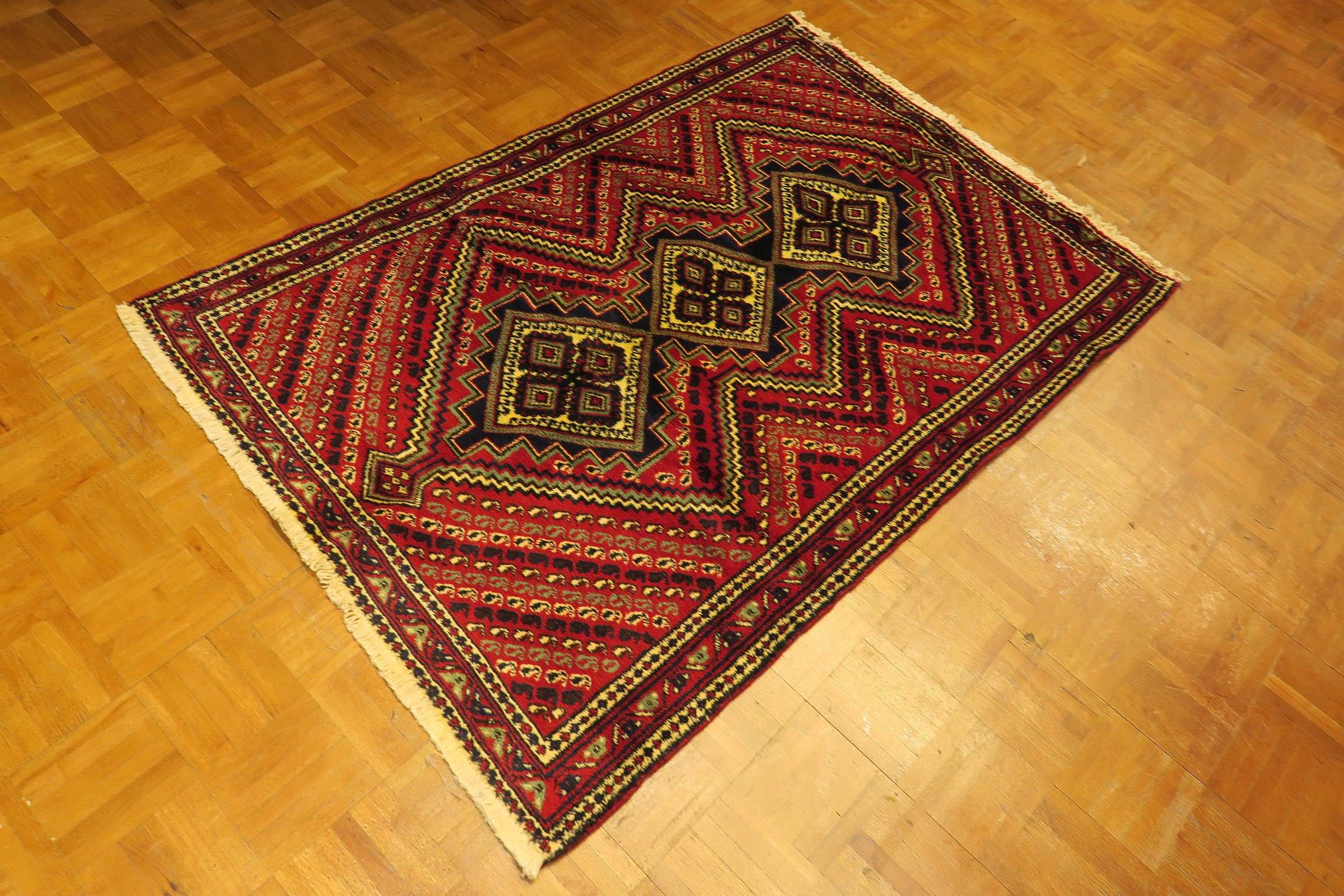 3'5'' x 5'1'' Persian Shahrbabak Rug - Image 5