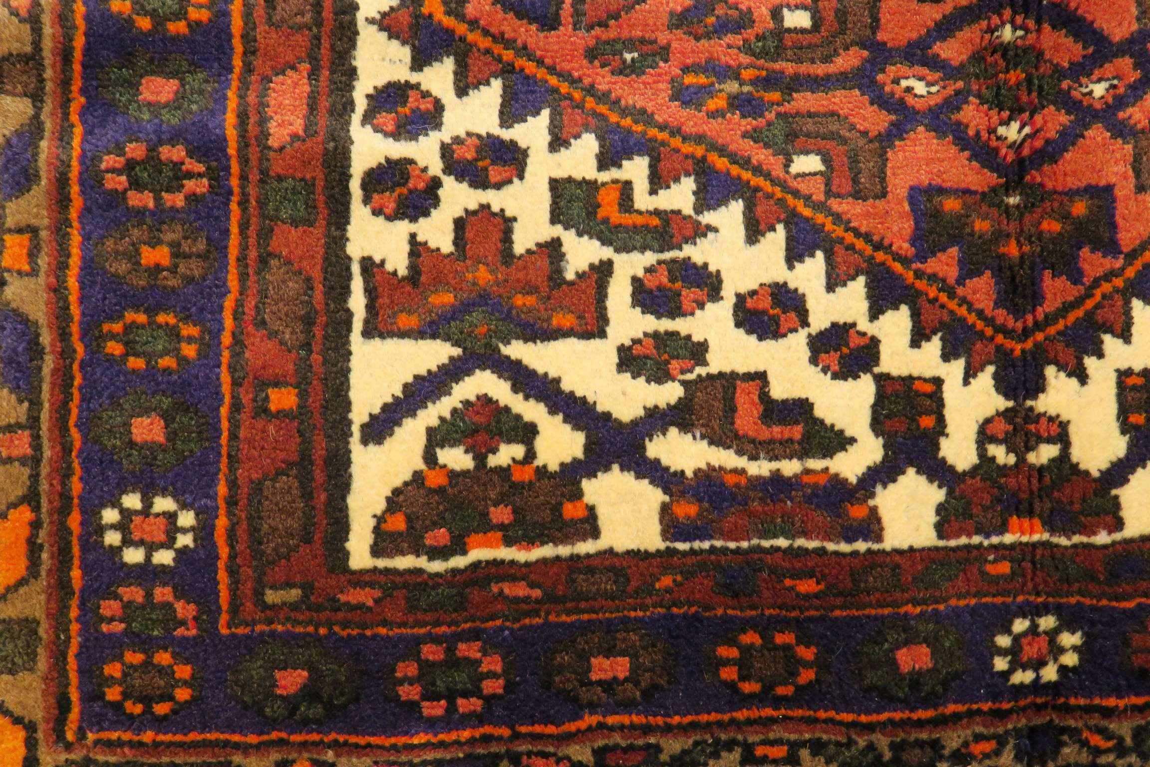 3'4'' x 4'9'' Persian Zanjan Rug - Image 6