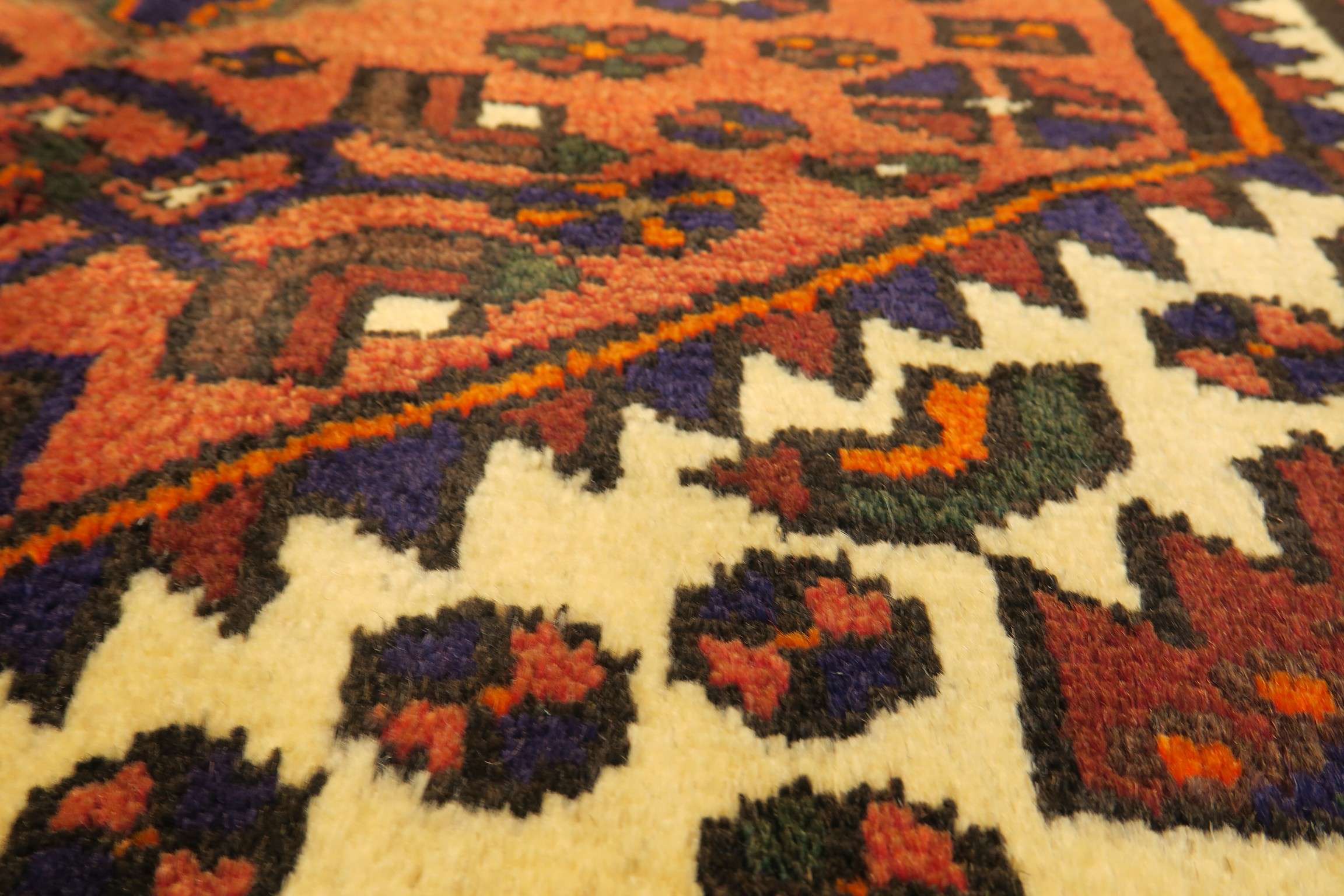 3'4'' x 4'9'' Persian Zanjan Rug - Image 2