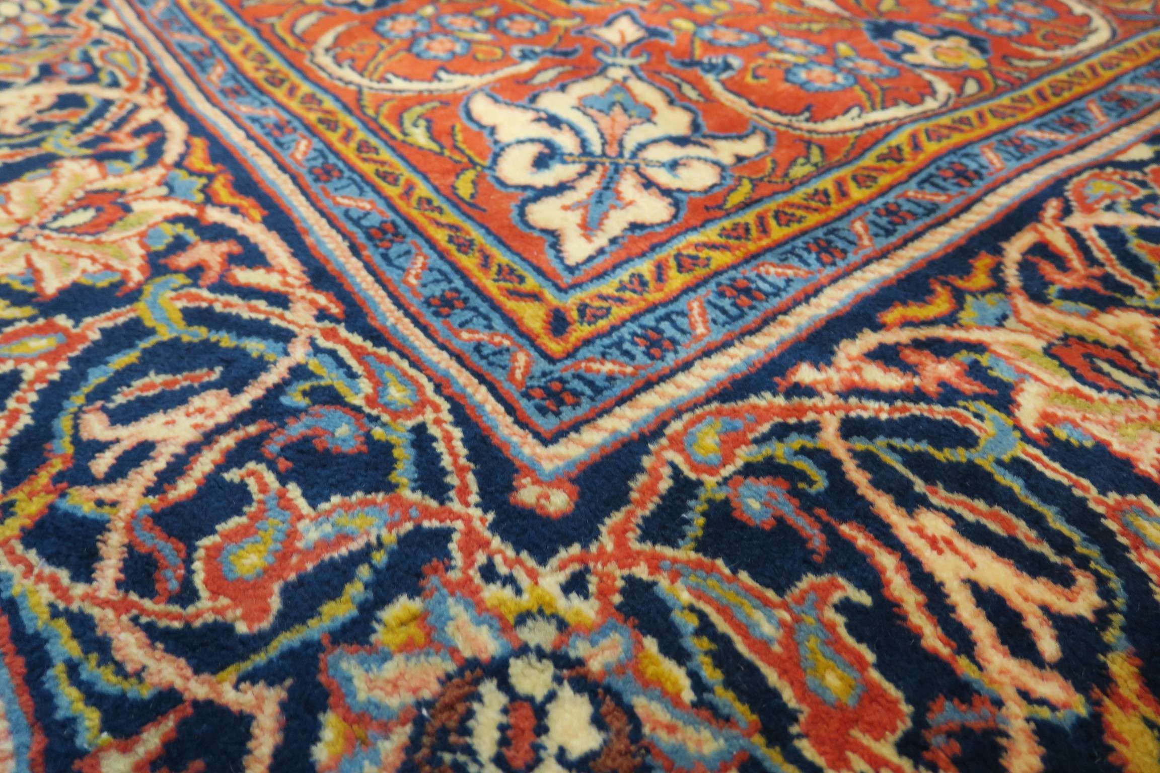 6'3'' x 10'1'' Persian Saroogh Rug - Image 11