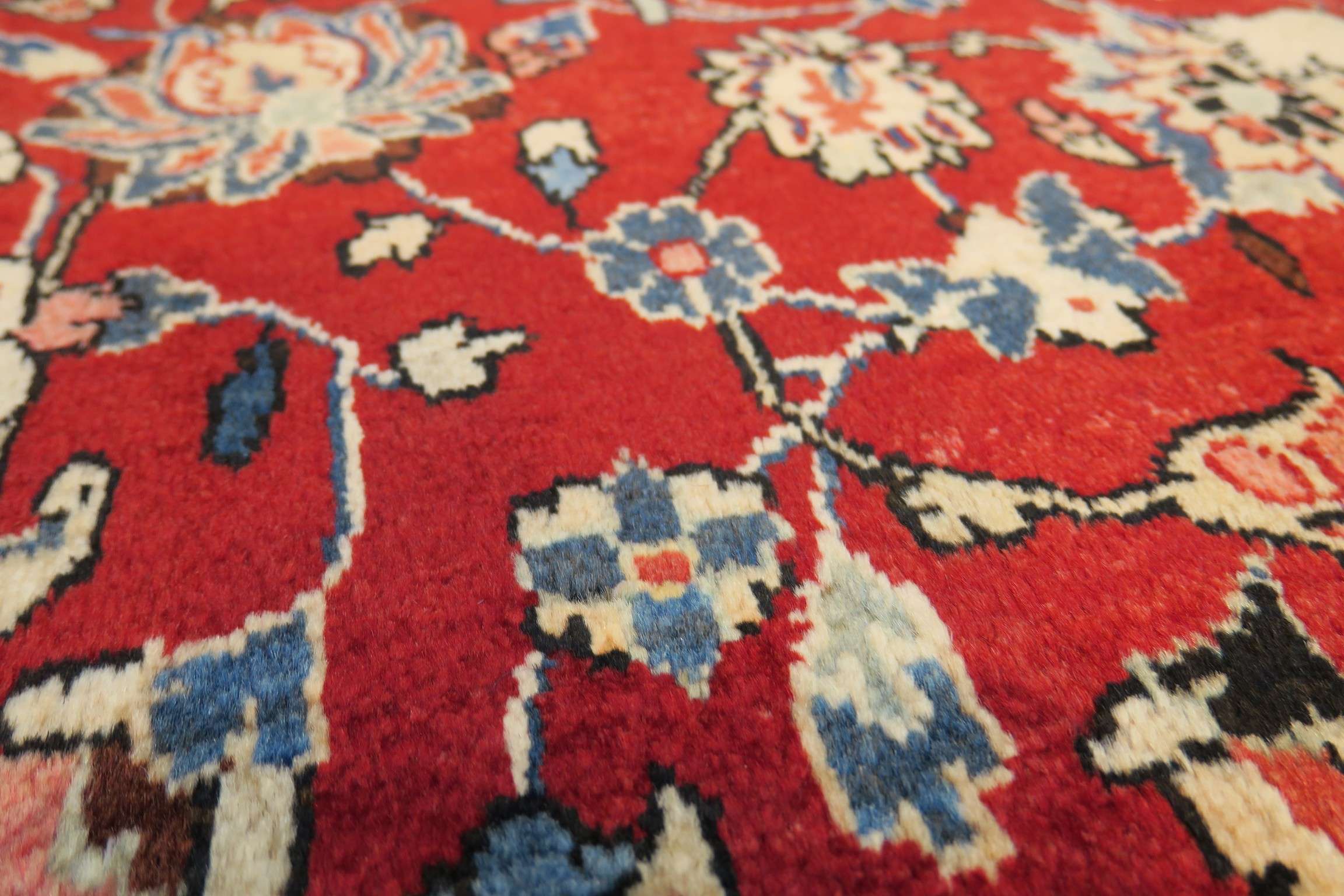 6'8'' x 10'8'' Persian Mahalat Rug - Image 7