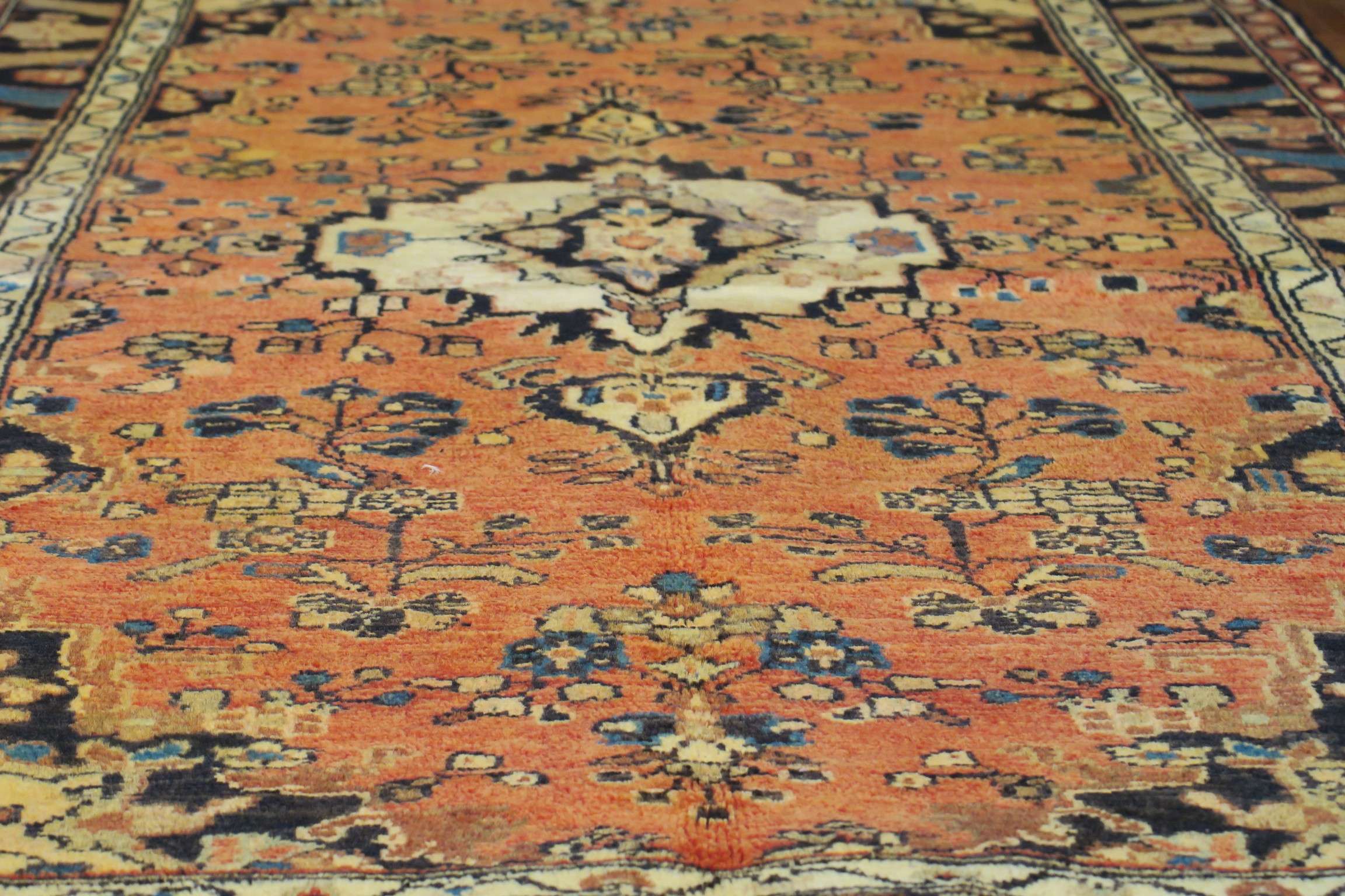 3'3'' x 6'9'' Persian Hamedan Rug - Image 5