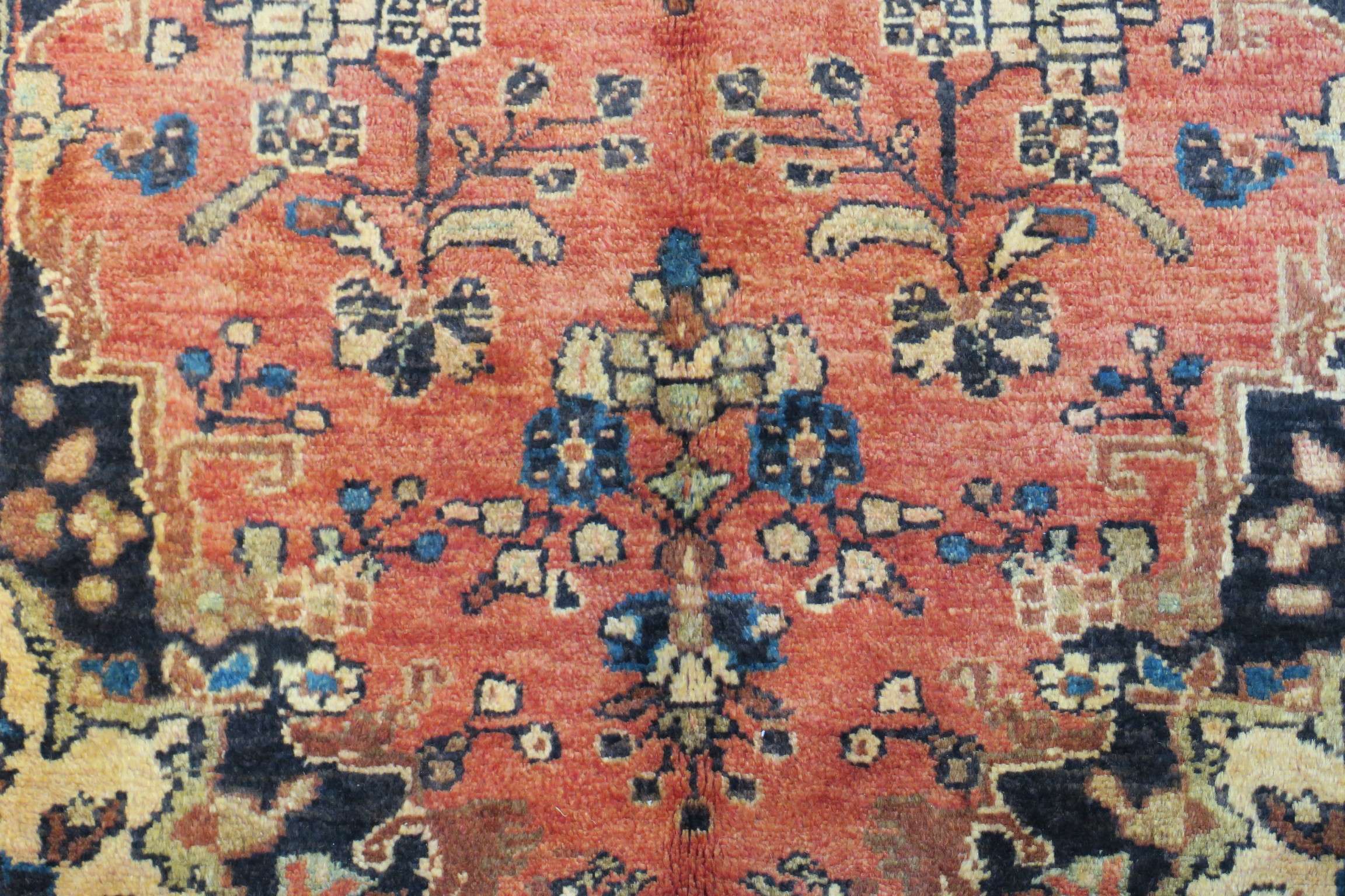 3'3'' x 6'9'' Persian Hamedan Rug - Image 9
