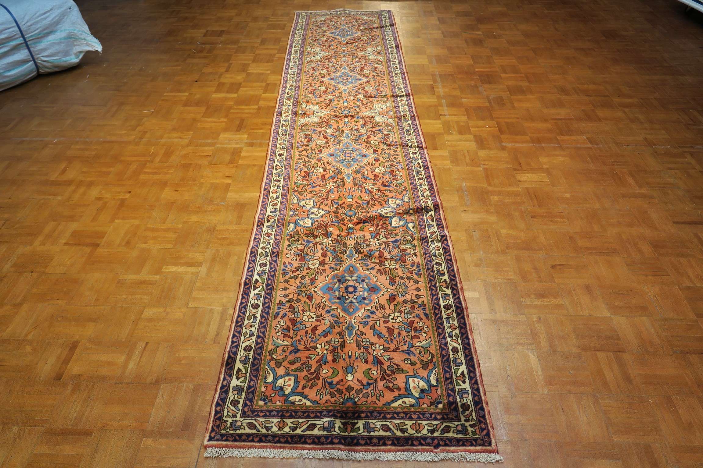 2'8'' x 12'4'' Persian Hamedan Rug - Image 6
