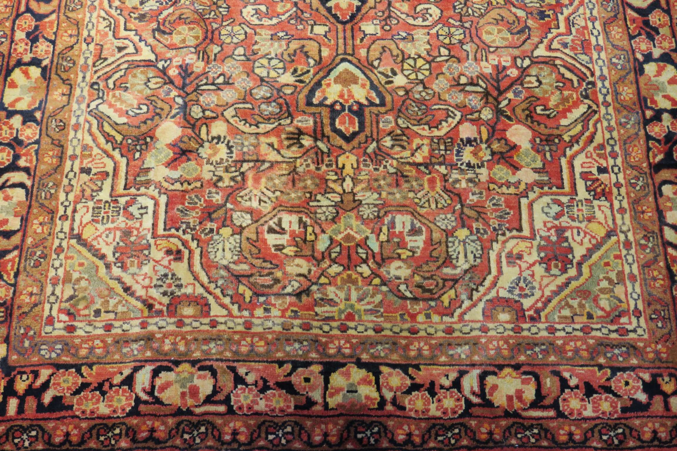 4'5'' x 7'4'' Persian Hamedan Rug - Image 10