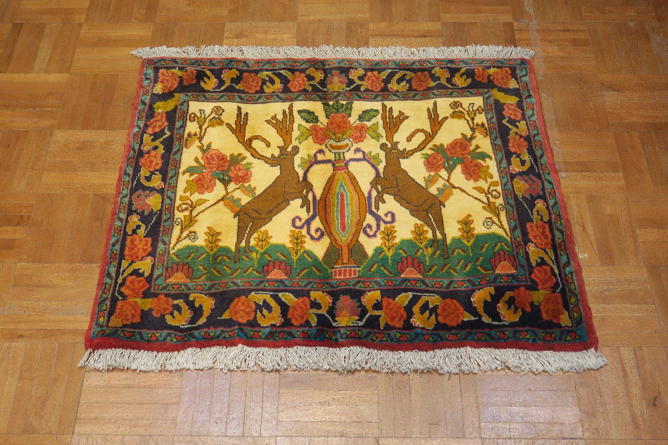 2'6'' x 2'2'' Persian Bijar Rug