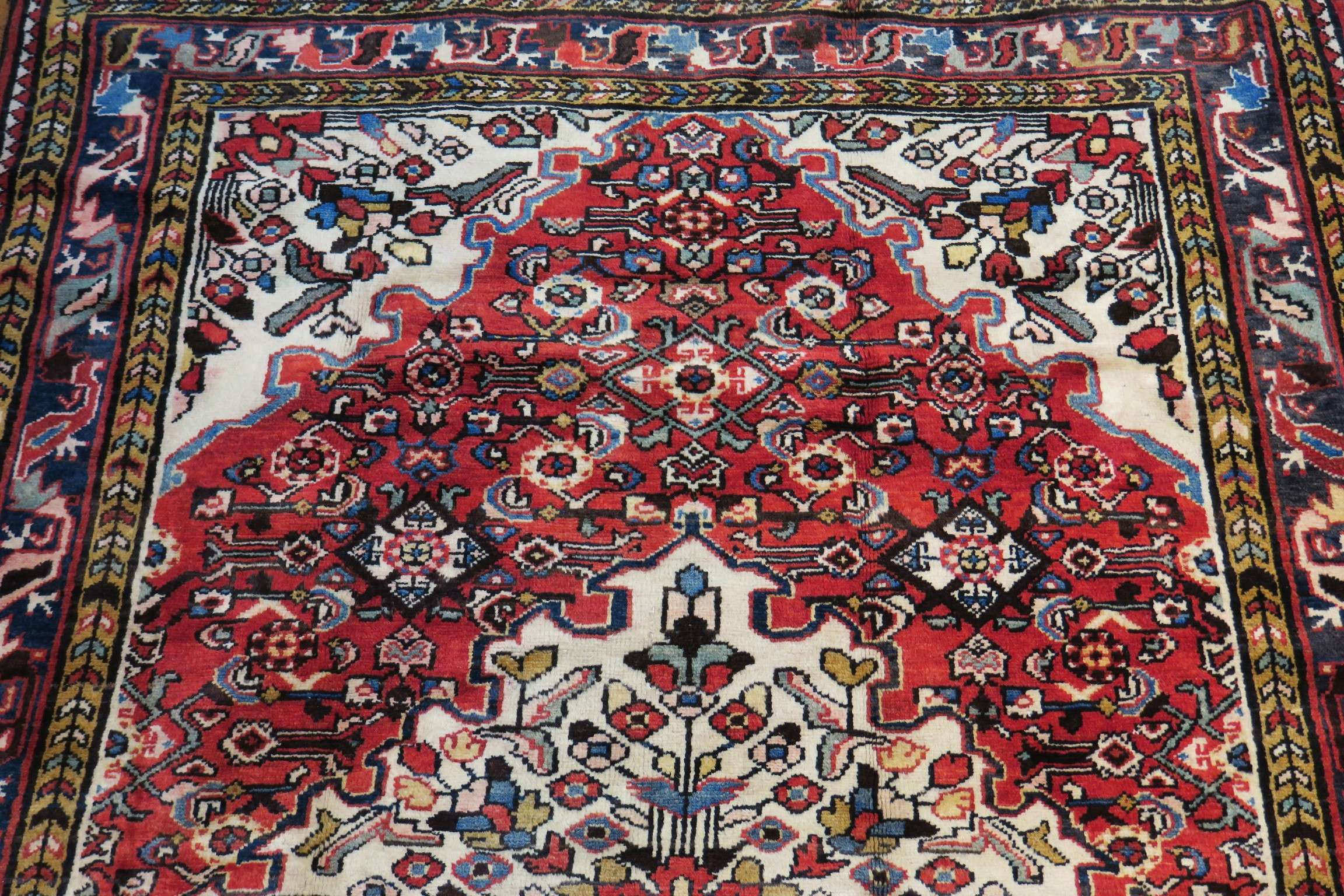 5'1'' x 6'8'' Persian Hamedan Rug - Image 12