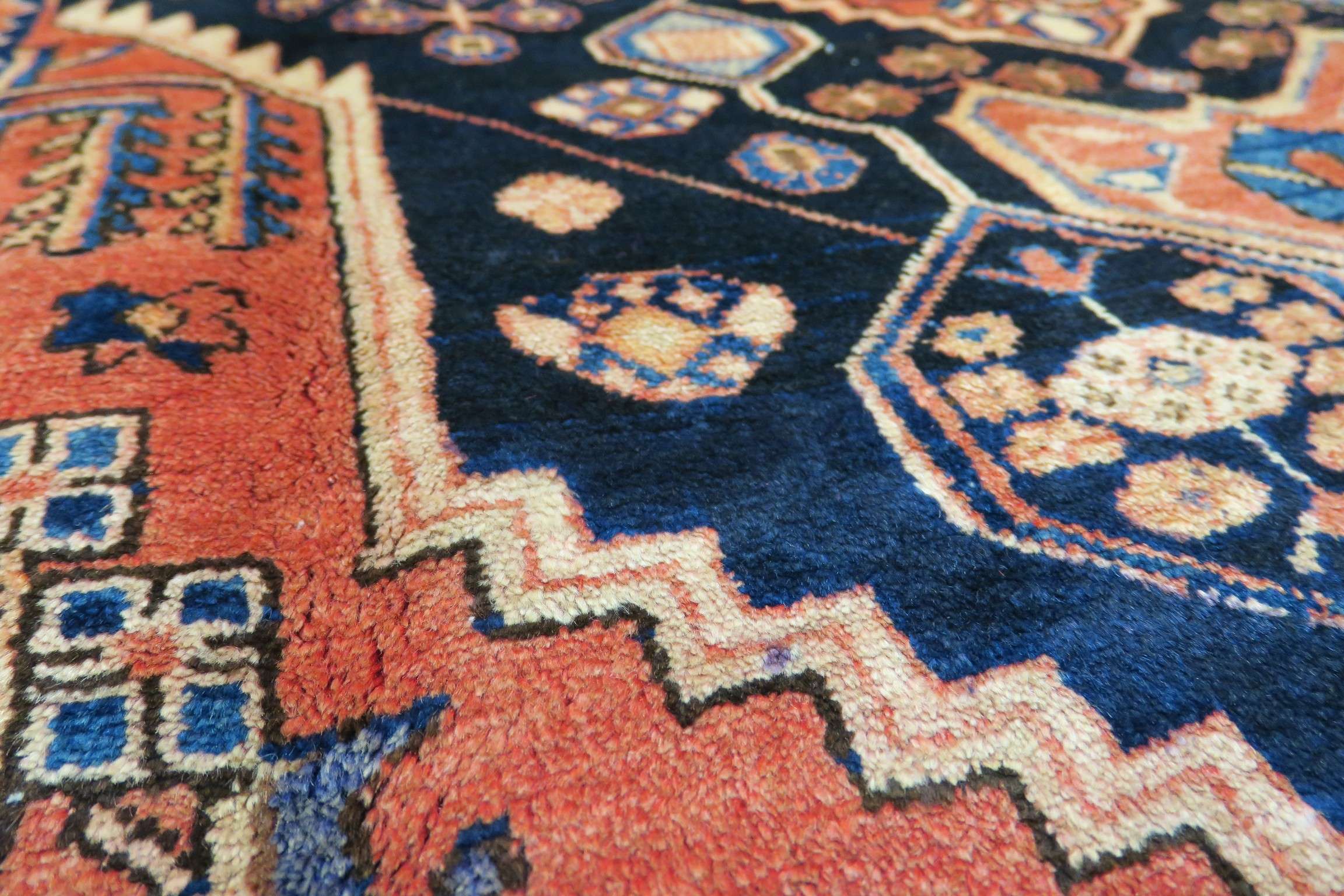 4'4'' x 7'0'' Persian Hamedan Rug - Image 7