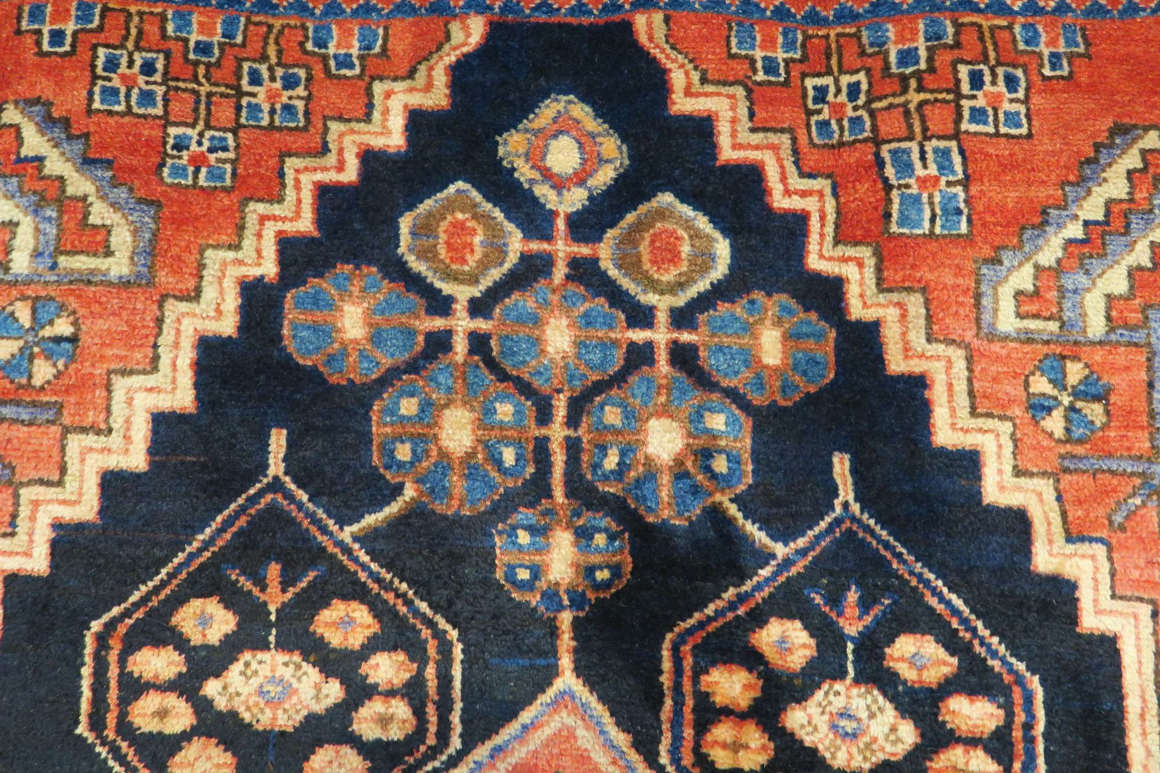4'4'' x 7'0'' Persian Hamedan Rug - Image 12