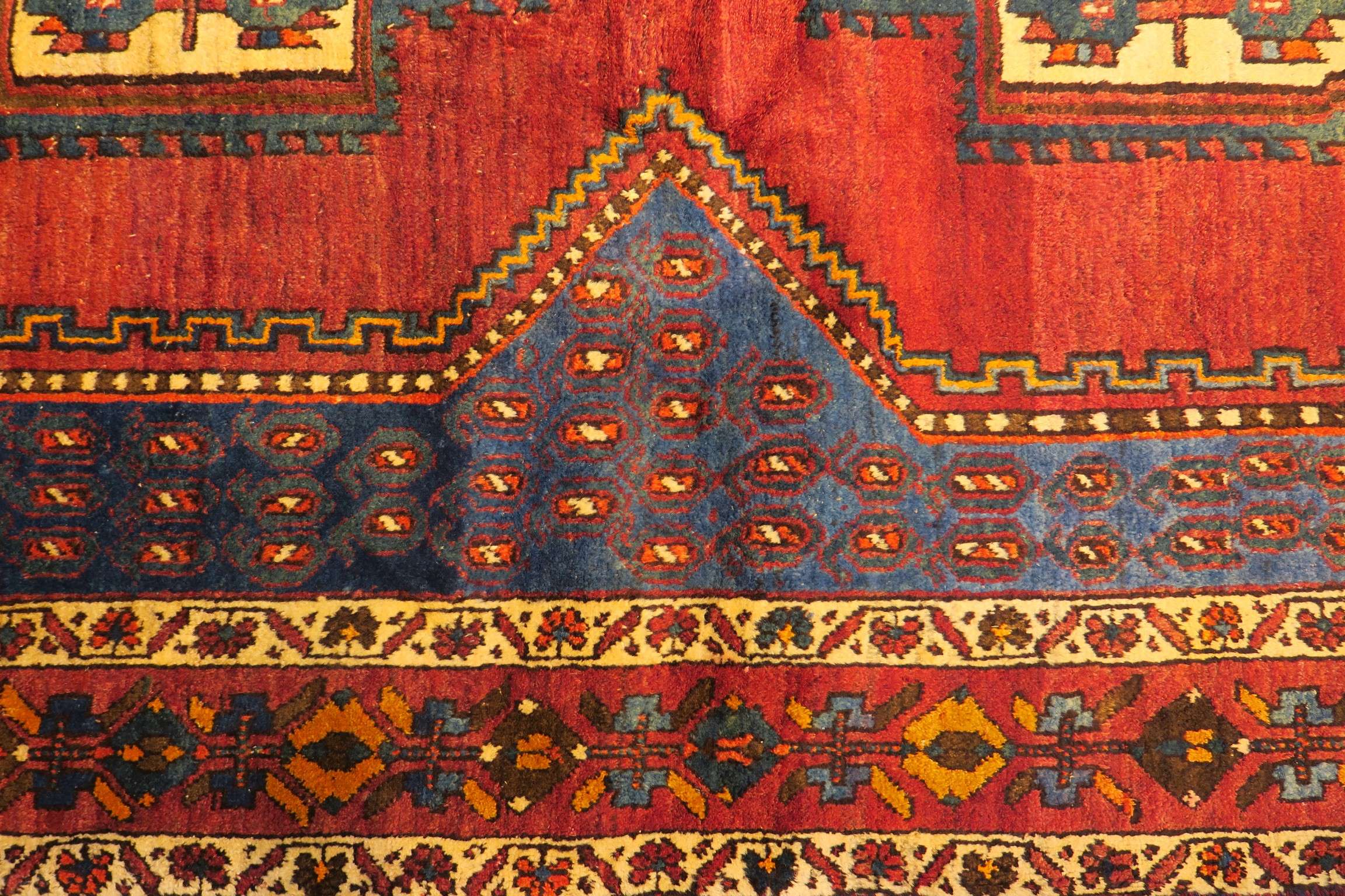 5'2'' x 6'4'' Persian Sirjan Rug