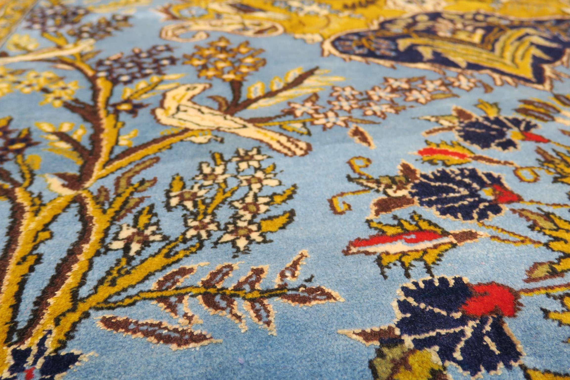4'9'' x 6'4'' Persian Qoumsheh Rug - Image 2