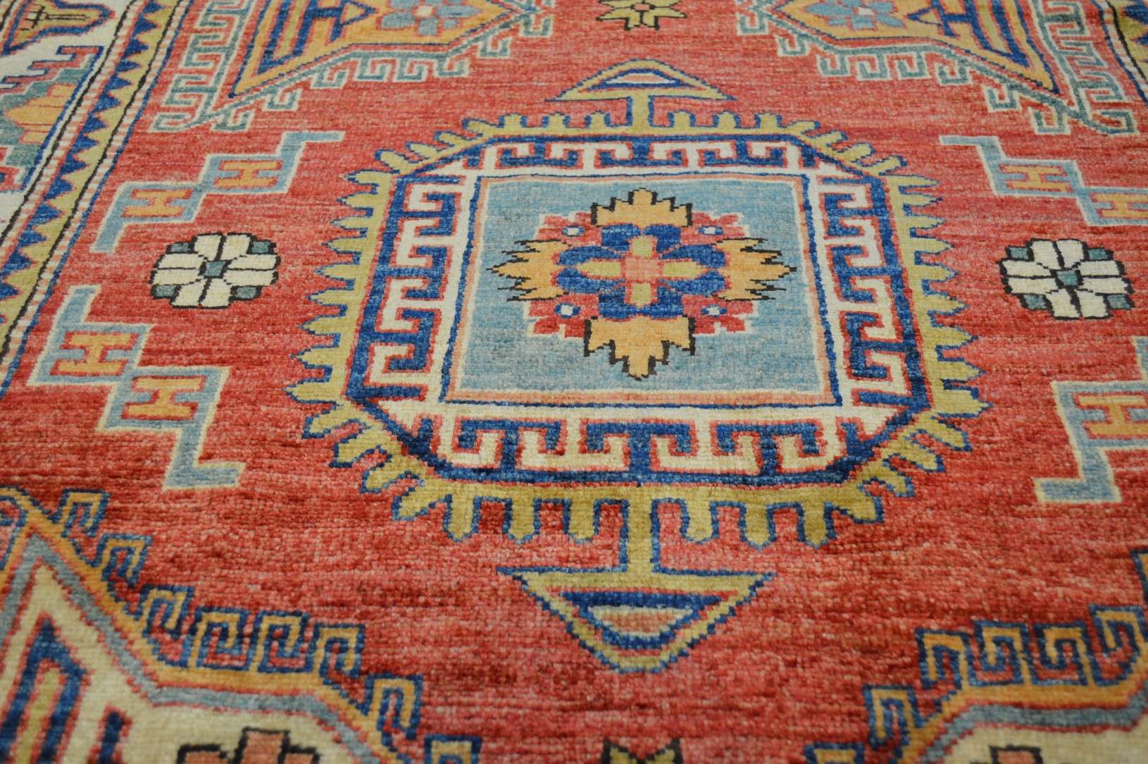3' 3" x 5' 2" Pakistan Kazak Rug - Image 9