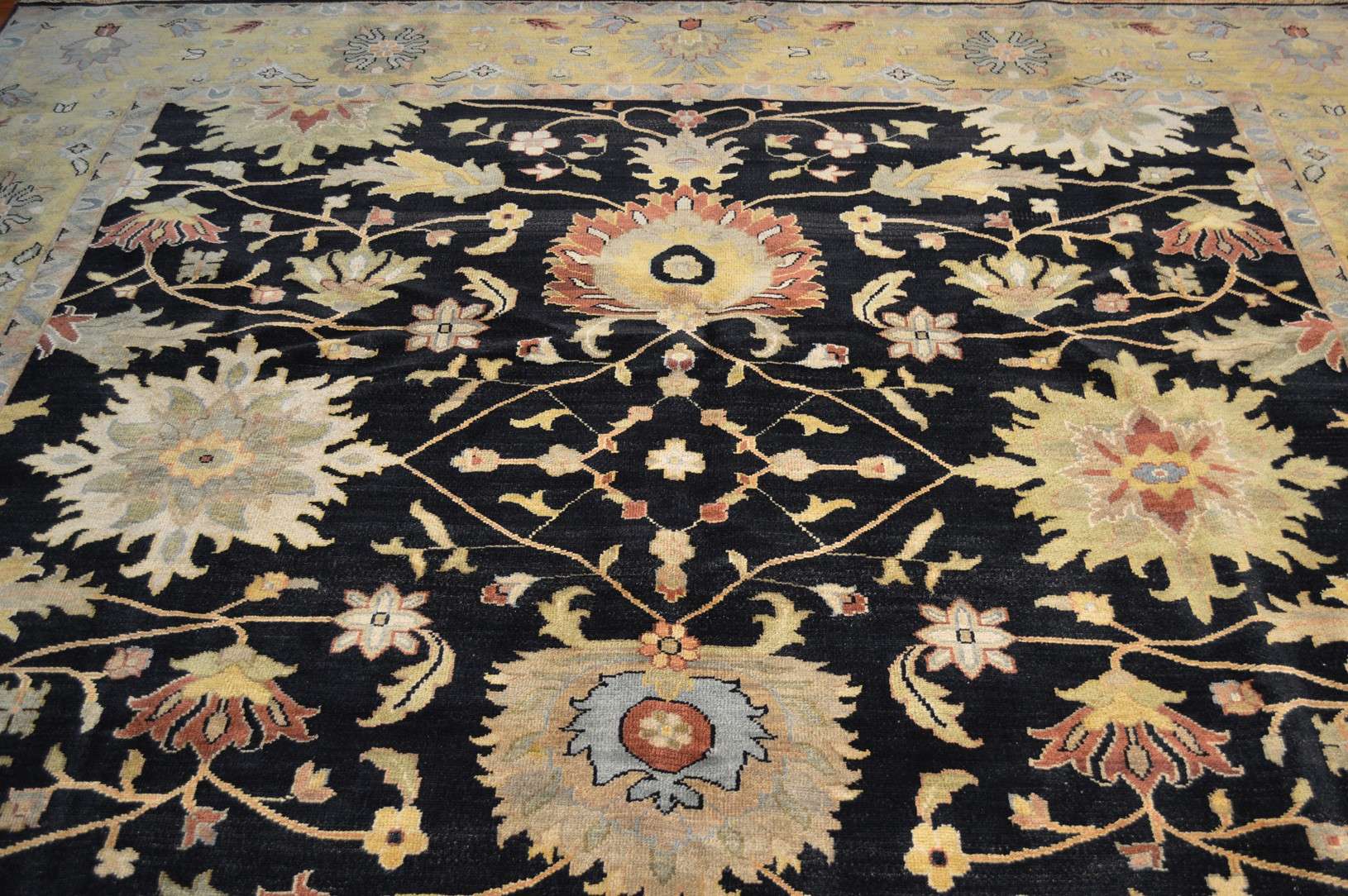 9' 1" x 12' 0" India Mahal Rug - Image 5
