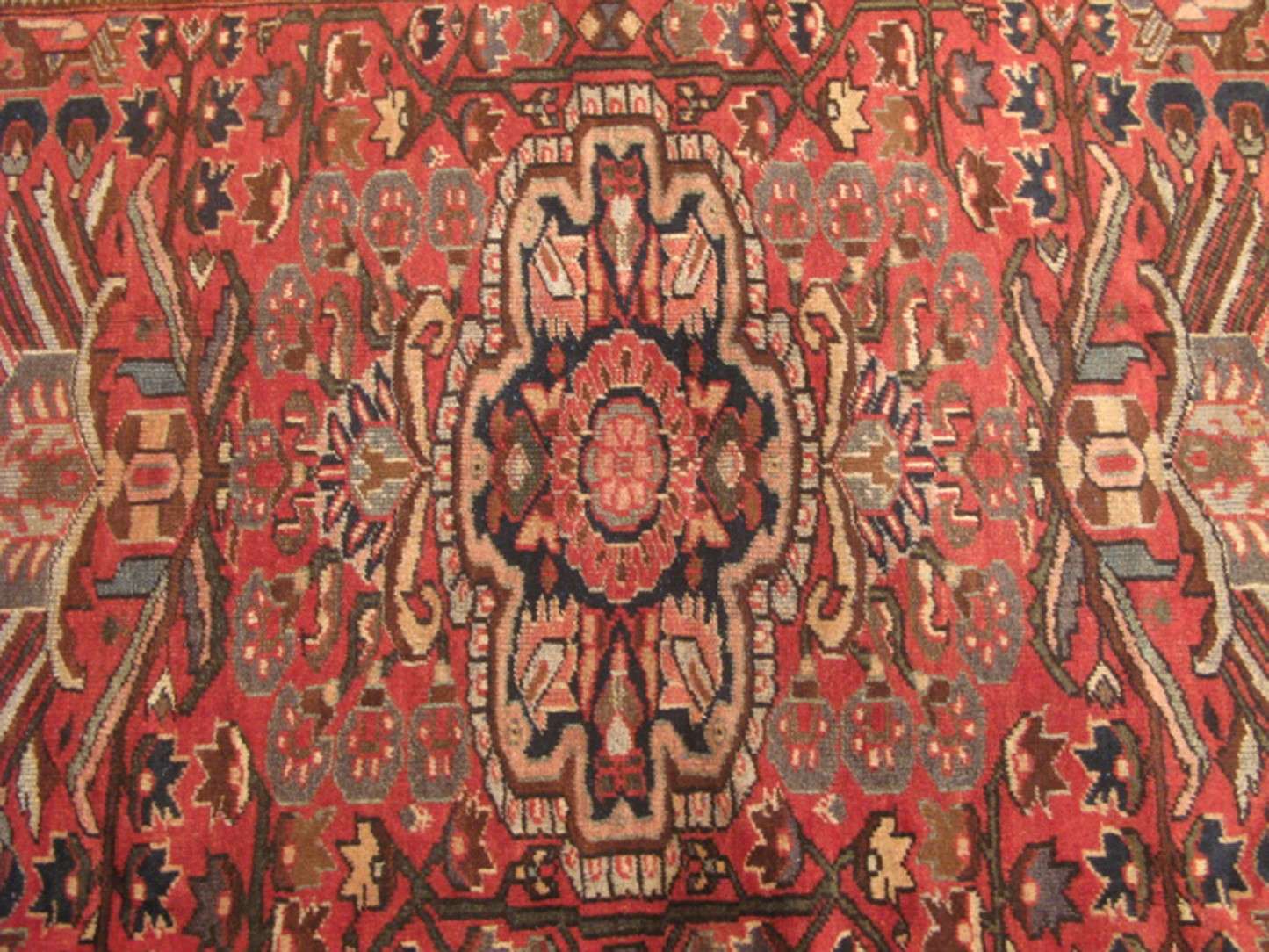 4' 4" x 6' 5" Persian Lilian Rug - Image 5
