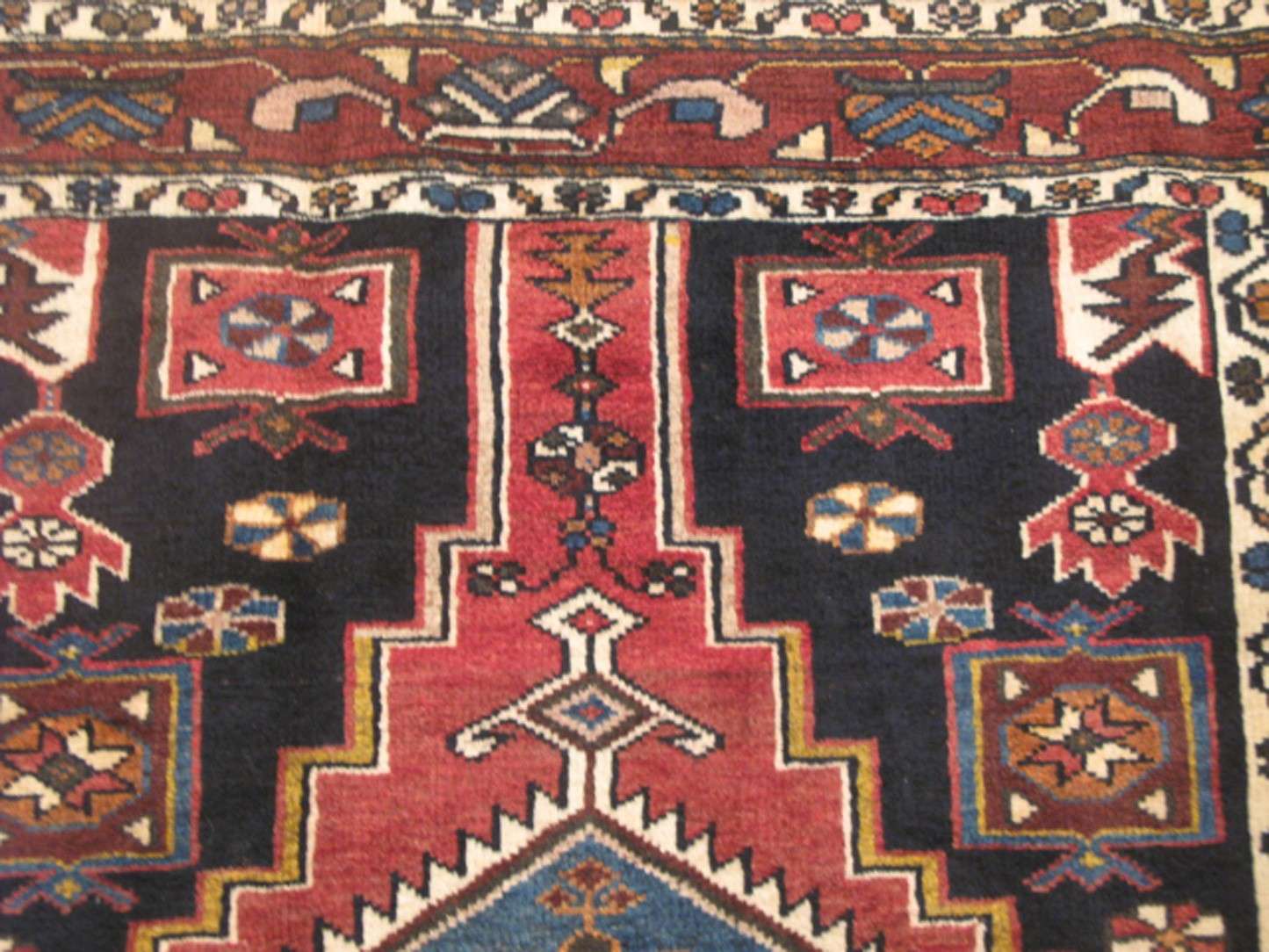 4' 5" x 6' 1" Persian Shahsavan Rug - Image 6