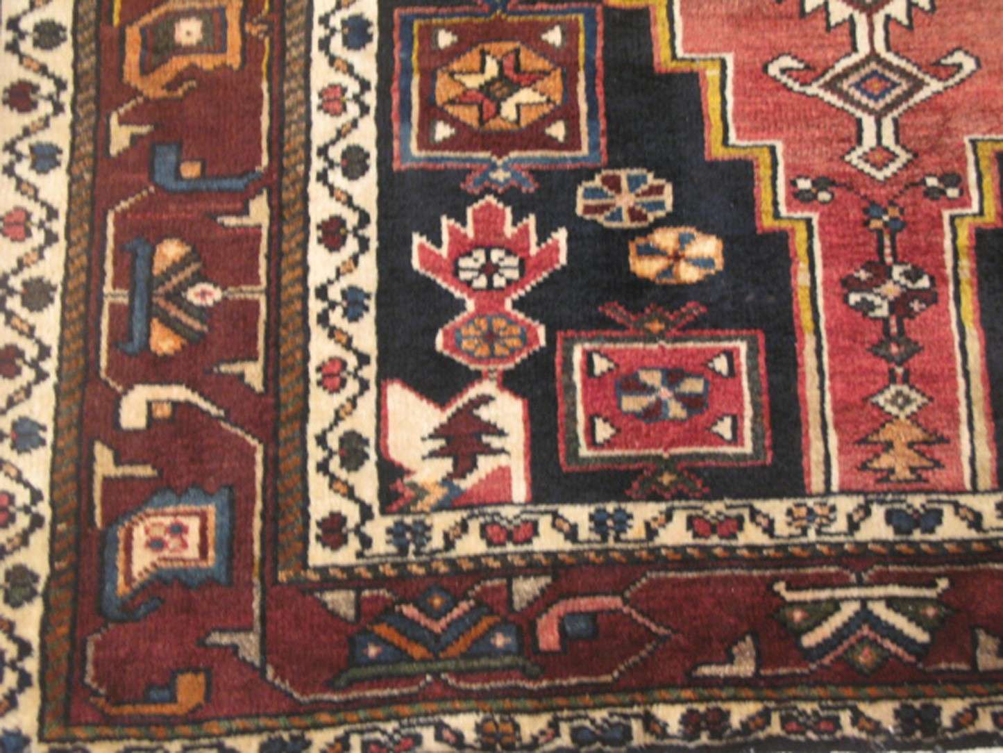 4' 5" x 6' 1" Persian Shahsavan Rug - Image 10