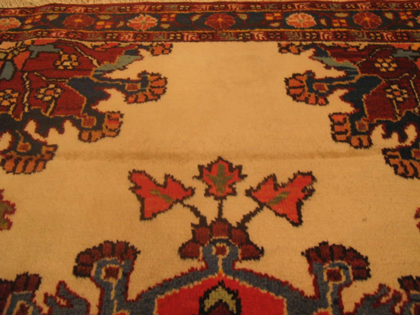 3' 1" x 4' 4" Persian Tafresh Rug - Image 8