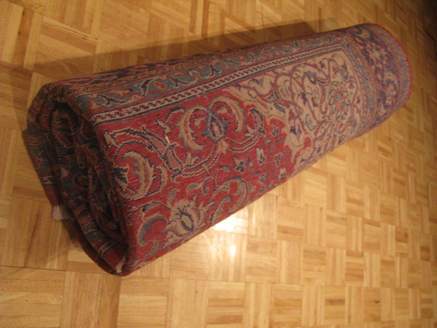 9' 8" x 13' 1" Persian Sarouk Rug - Image 12